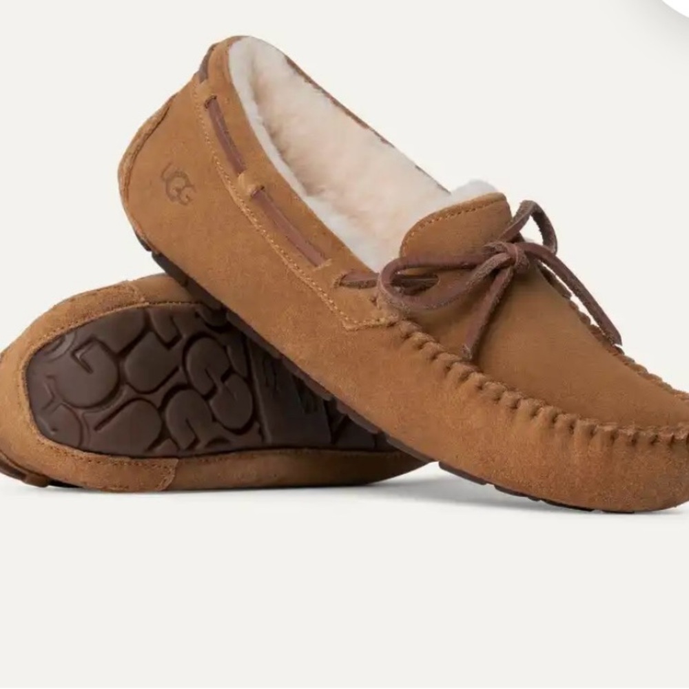 UGG Dakota Chestnut Loafers Slip-Ons Moccasin Style